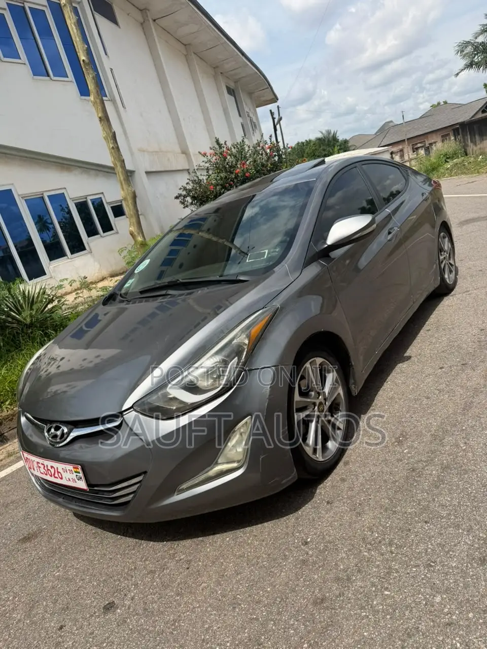 Hyundai Elantra Limited 4dr Sedan (1.8L 4cyl 6A) 2014 Silver