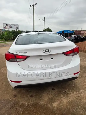 Hyundai Elantra 2016 White