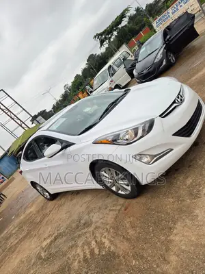 Hyundai Elantra 2016 White