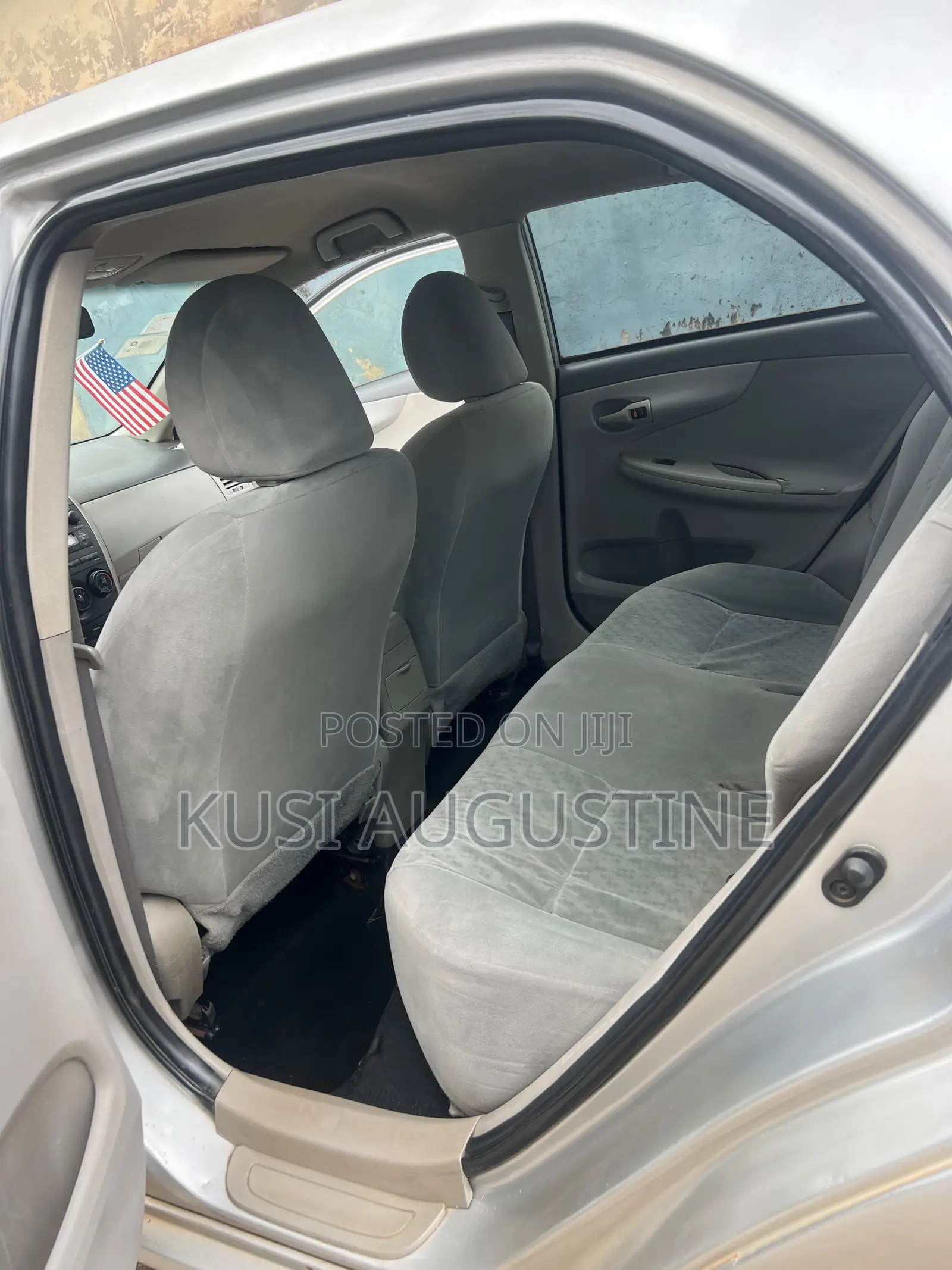 Toyota Corolla LE 4dr Sedan (1.8L 4 cyl 4A) 2009 Silver