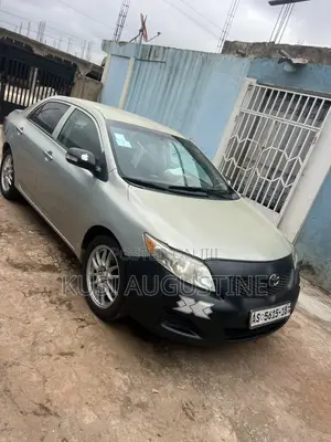 Toyota Corolla LE 4dr Sedan (1.8L 4 cyl 4A) 2009 Silver