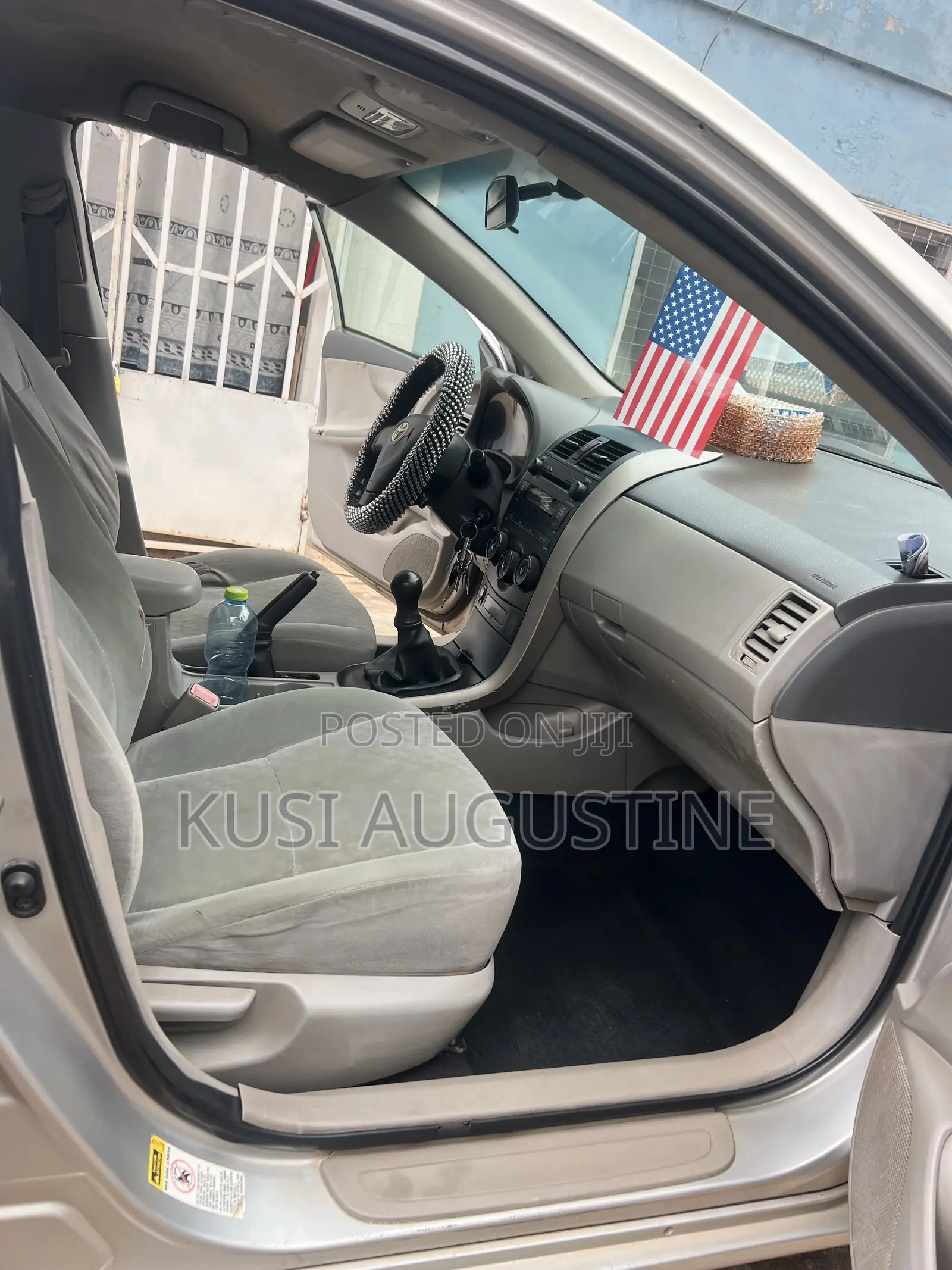 Toyota Corolla LE 4dr Sedan (1.8L 4 cyl 4A) 2009 Silver
