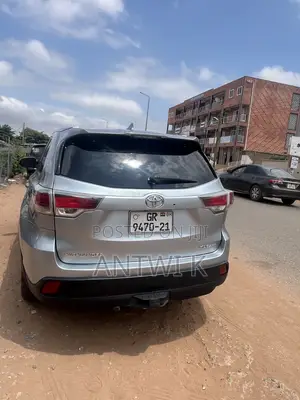 Toyota Highlander 2016 Silver