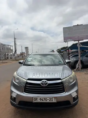 Toyota Highlander XLE V6 4x4 (3.5L 6cyl 6A) 2016 Silver