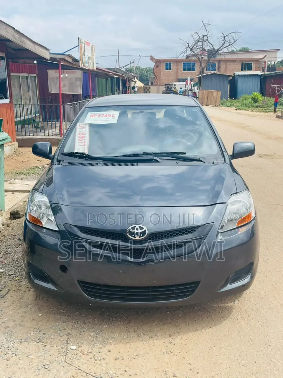 Toyota Yaris 2012 Gray