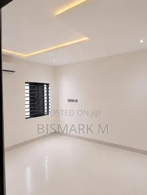 3bdrm House in Lakeside Estate, Ashaley Botwe for sale