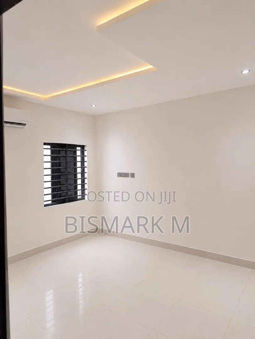 3bdrm House in Lakeside Estate, Ashaley Botwe for sale