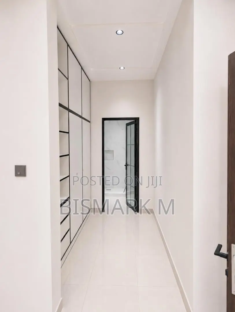 3bdrm House in Lakeside Estate, Ashaley Botwe for sale