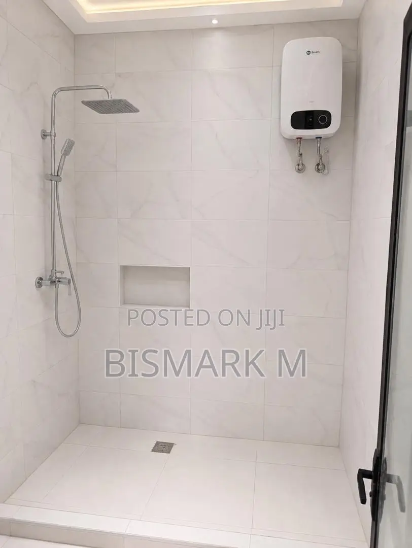 3bdrm House in Lakeside Estate, Ashaley Botwe for sale