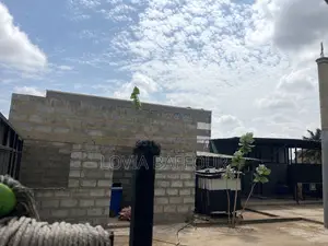 8bdrm Block of Flats in Number 1 for sale