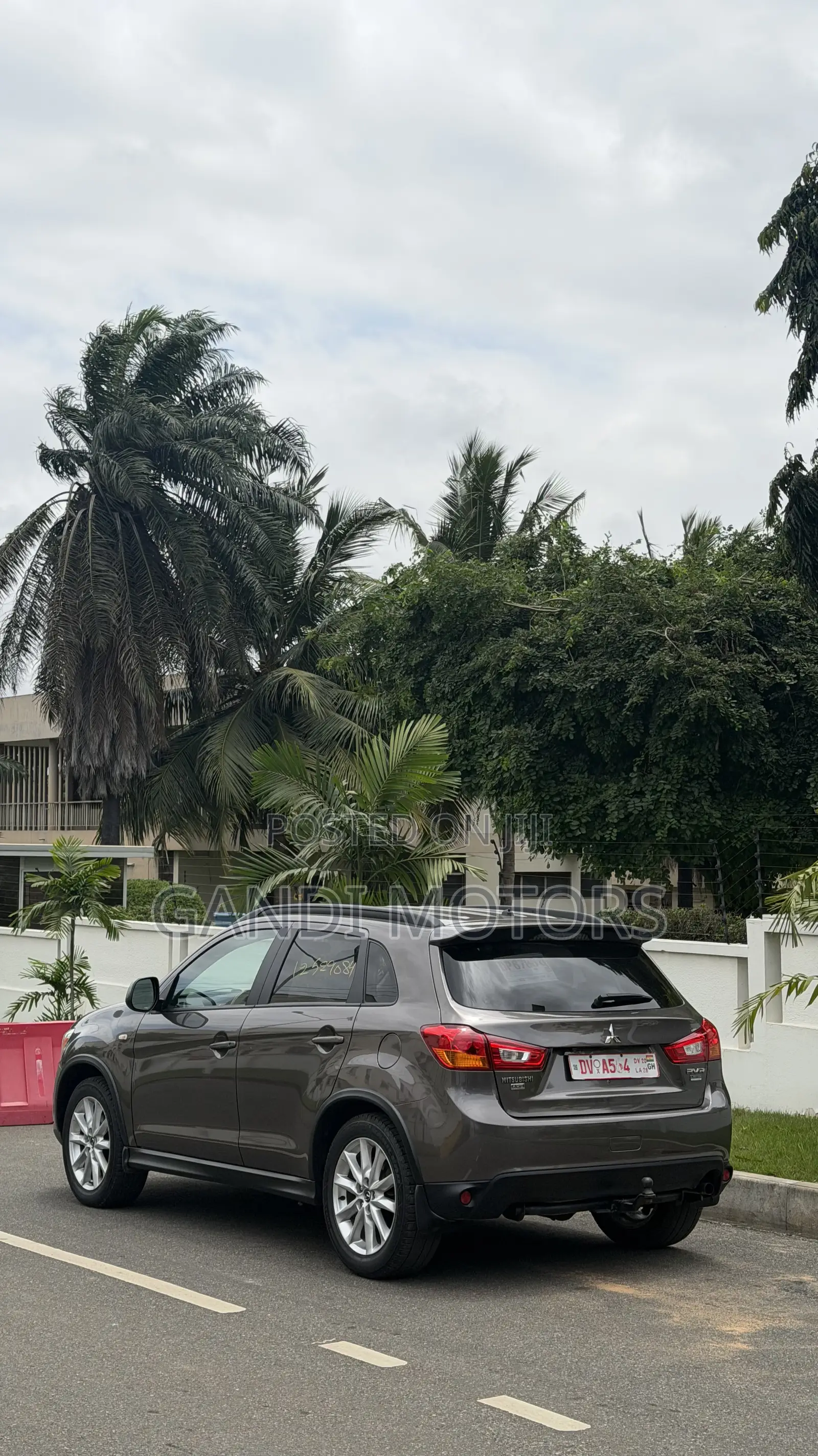 Mitsubishi Outlander 2016 Gray