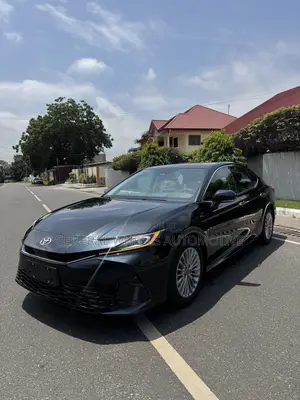 New Toyota Camry SE AWD 2024 Black