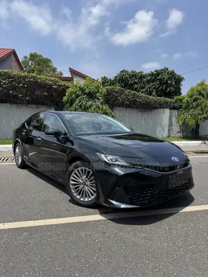 New Toyota Camry SE AWD 2024 Black