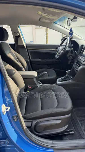 Hyundai Elantra ECO Sedan FWD (1.4L 4cyl 7A) 2017 Blue