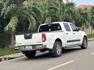 Nissan Frontier 2007 White
