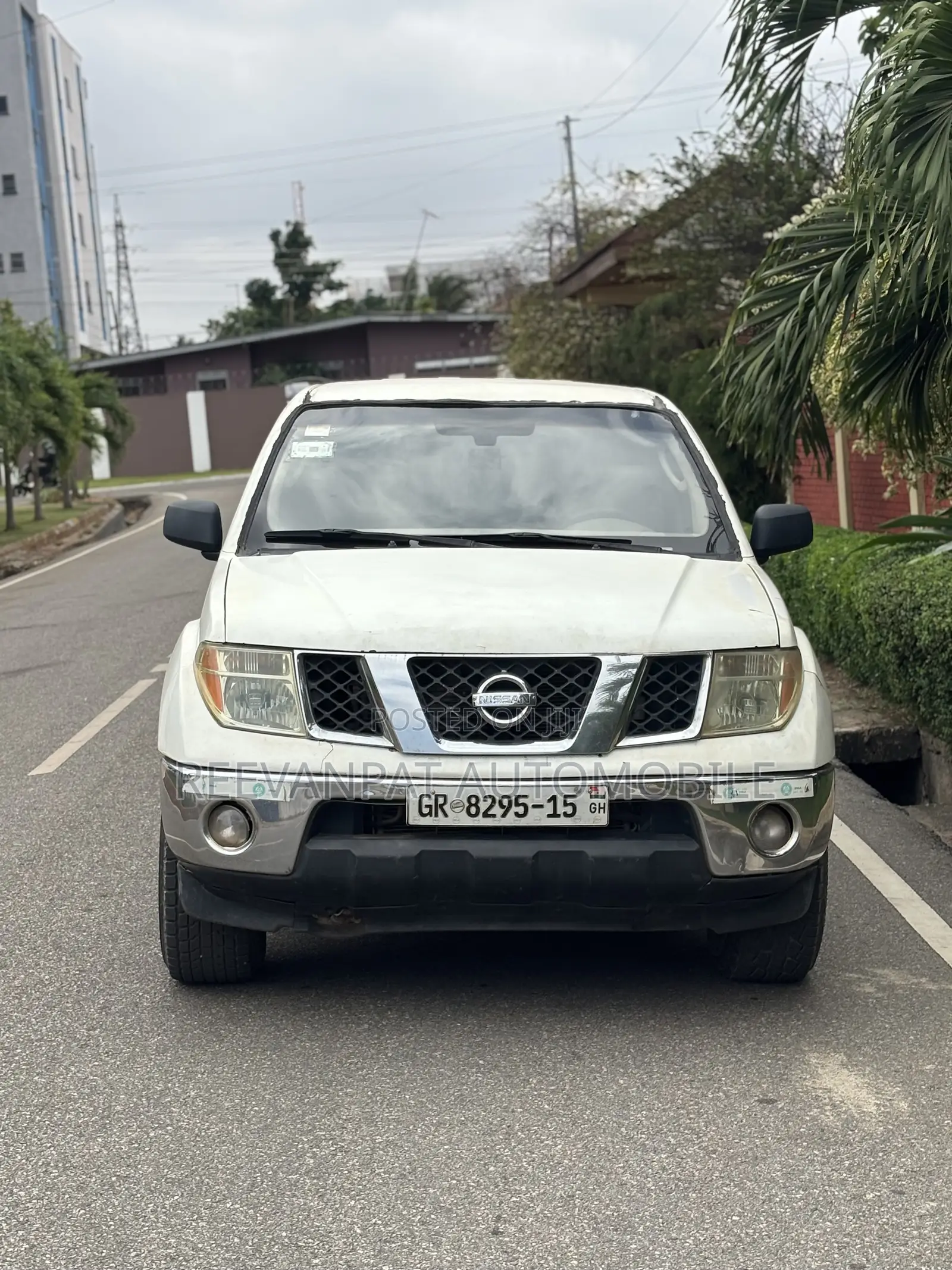 Nissan Frontier 2007 White