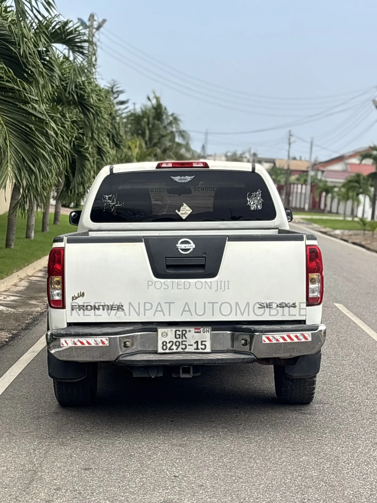 Nissan Frontier 2007 White