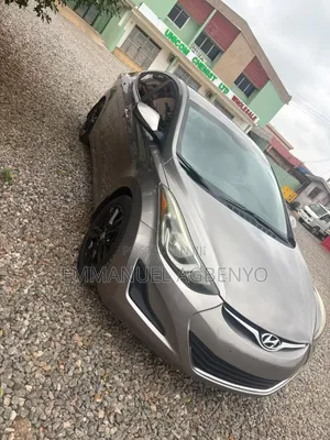 Hyundai Elantra 2015 Silver