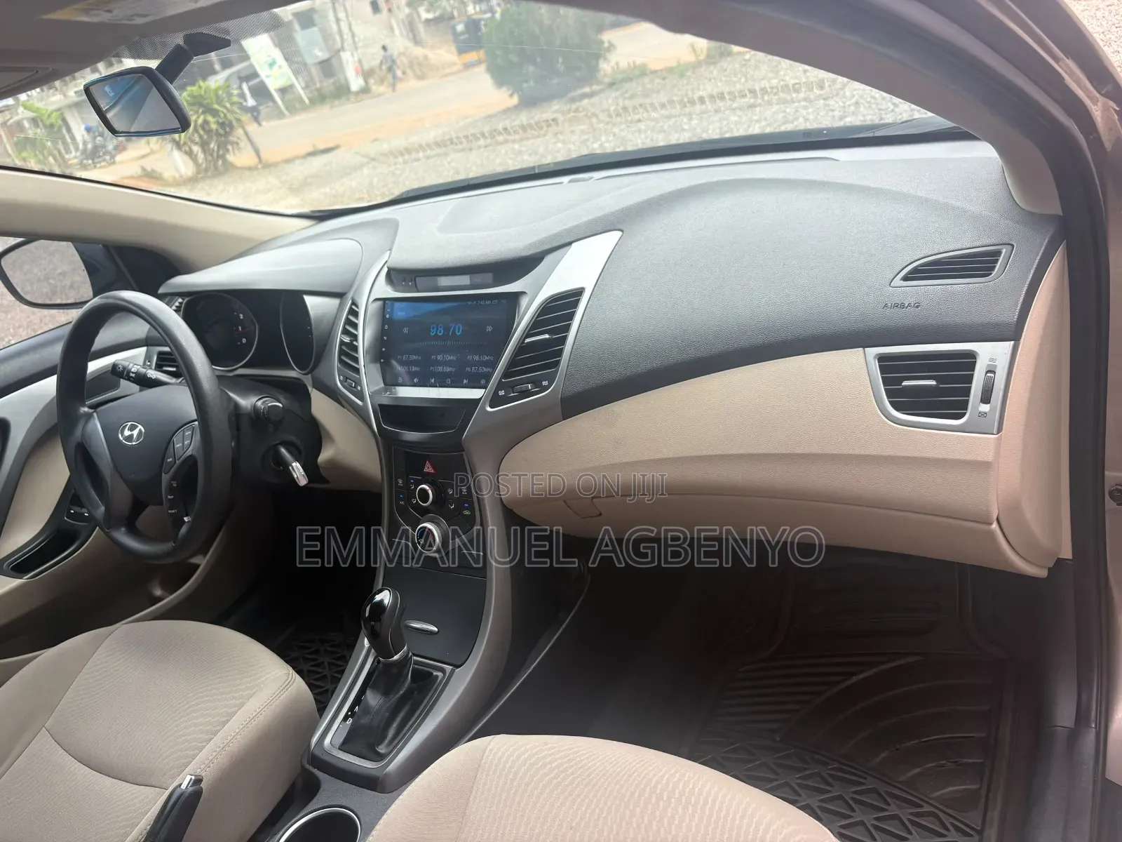 Hyundai Elantra 2015 Silver