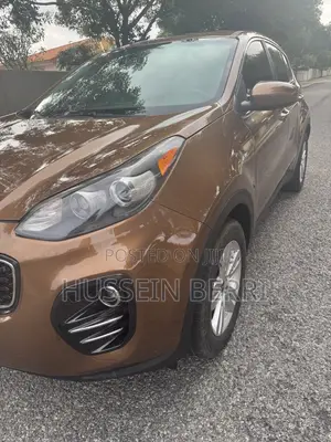 Kia Sportage LX 4dr SUV AWD (2.4L 4cyl 6A) 2017 Gold