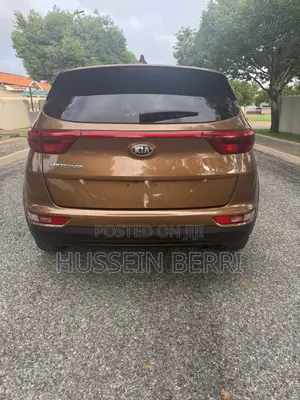 Kia Sportage LX 4dr SUV AWD (2.4L 4cyl 6A) 2017 Gold