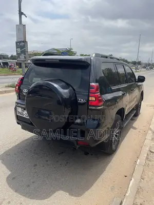 Toyota Land Cruiser Prado 2015 Black