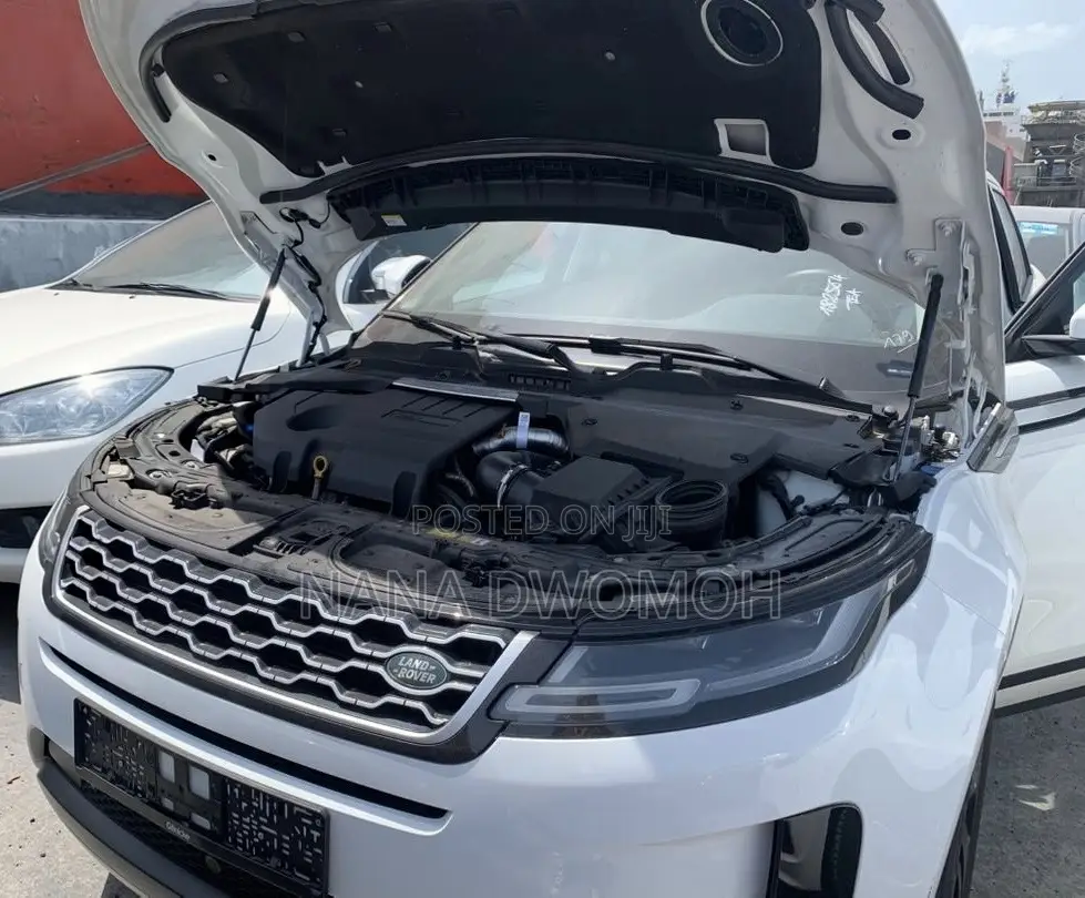 Land Rover Range Rover Evoque R-Dynamic SE 2023 White