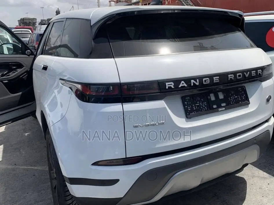 Land Rover Range Rover Evoque R-Dynamic SE 2023 White