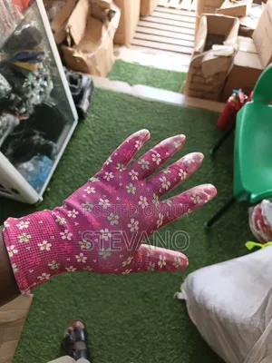 Hand Gloves