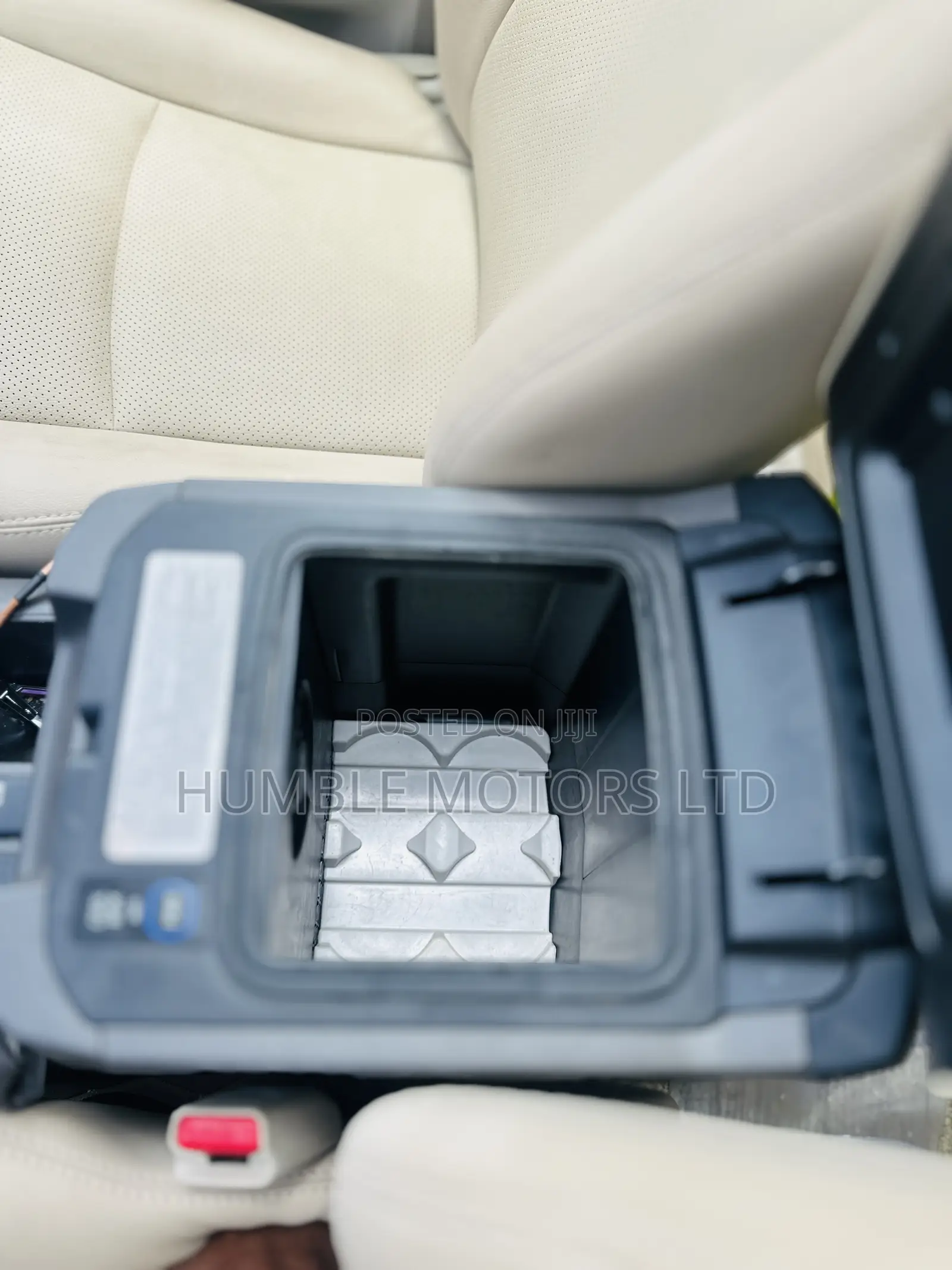 Toyota Land Cruiser Prado 2023