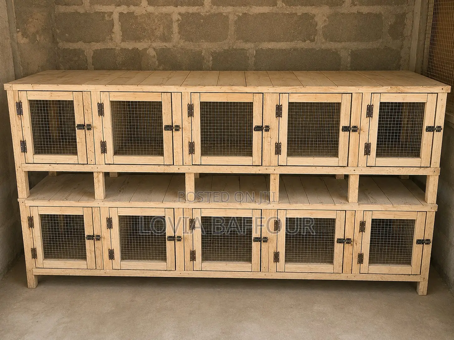 20 Rooms Grass Cutter and Rabbit Cage at Gbetsile