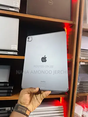 Apple iPad Pro 13 (2024) 256 GB Black