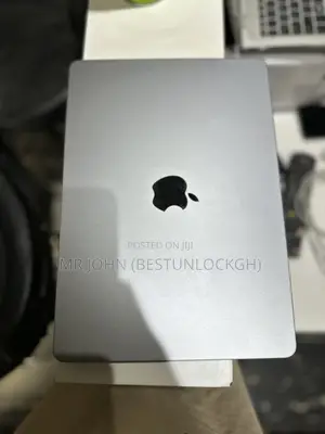 Laptop Apple MacBook Air 2024 M3 16GB Apple M3 SSD 256GB
