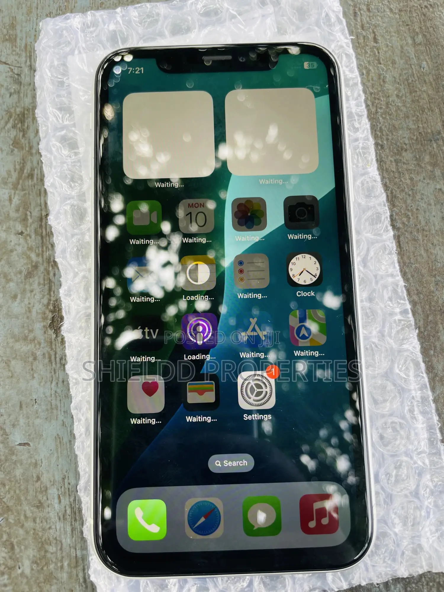 Apple iPhone XR 128 GB White