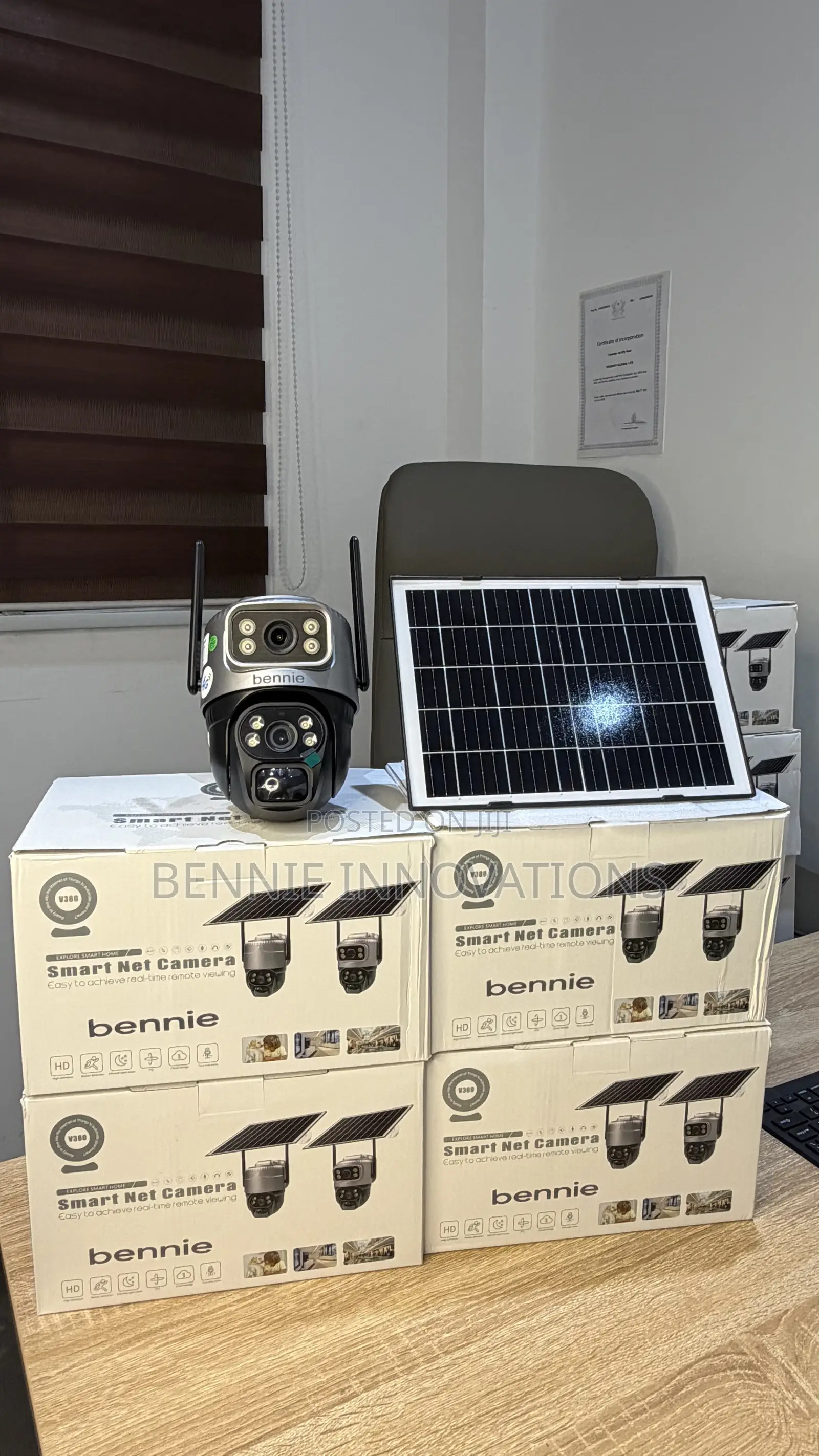 2 Lens 4g/Wifi Solar Camera Indoor/Outdoor