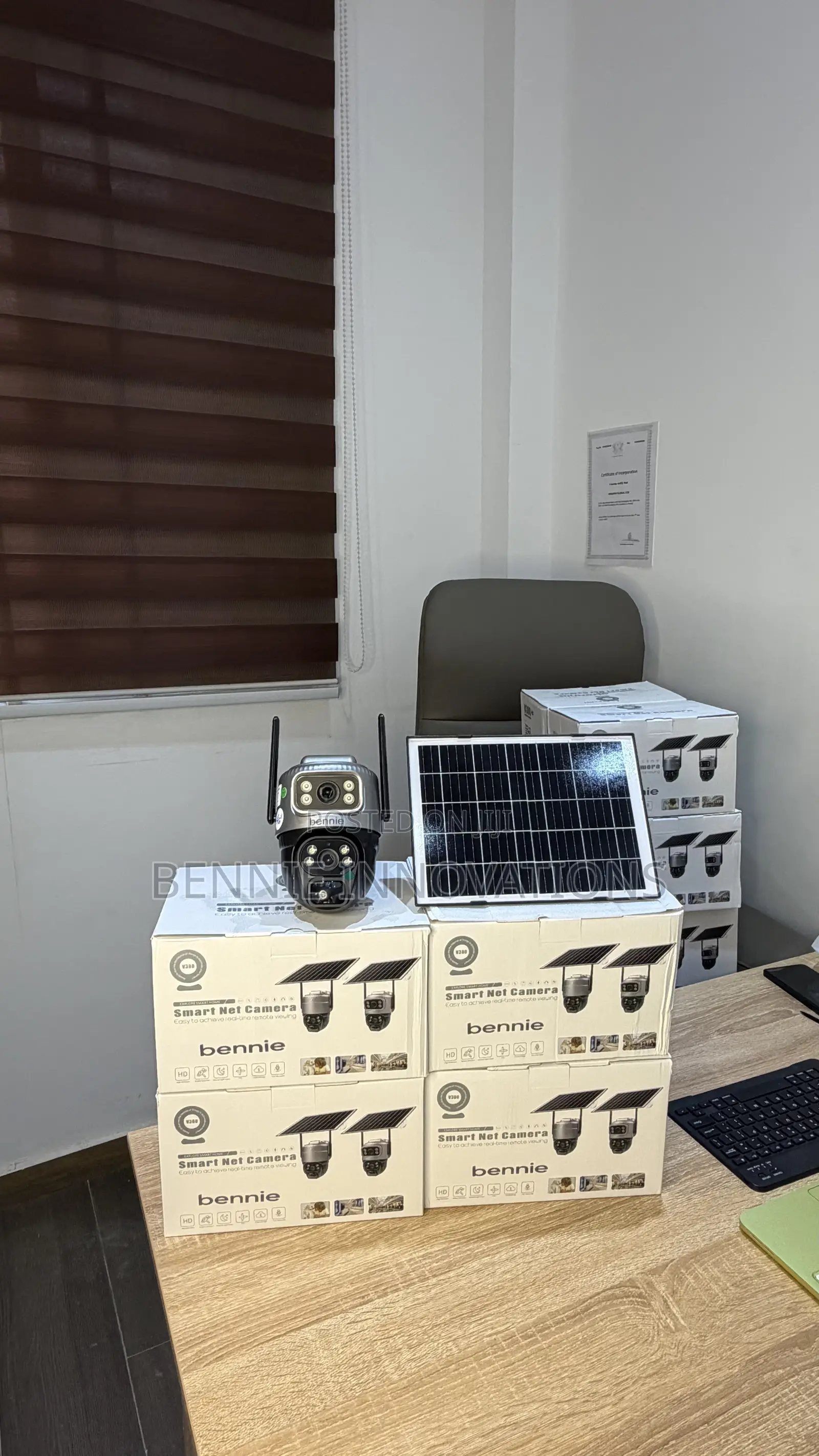 2 Lens 4g/Wifi Solar Camera Indoor/Outdoor