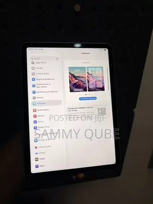 Apple iPad Air (2022) 64 GB Gray