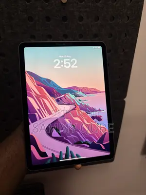 Apple iPad Air (2022) 64 GB Gray