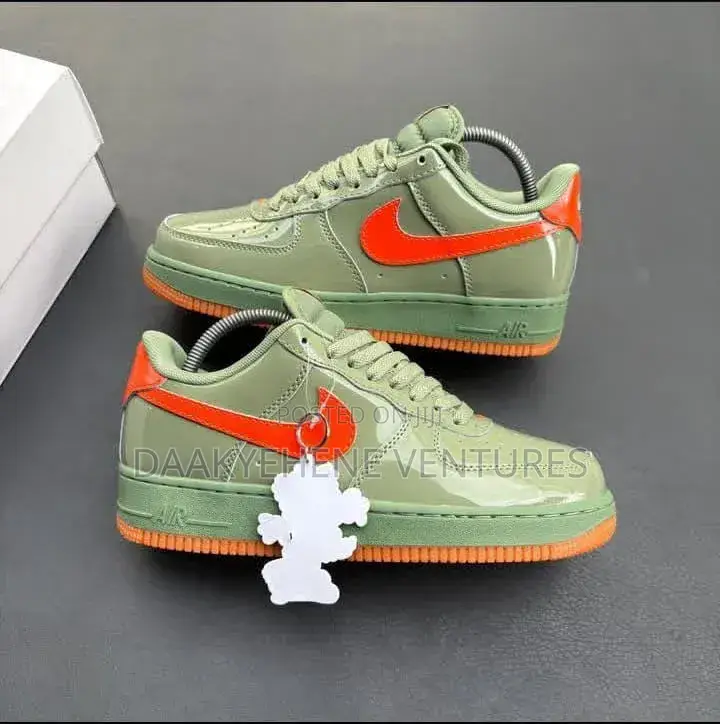 Men's Shoes and Clothes