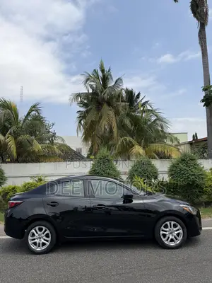 Toyota Yaris iA 1.5 FWD 2016 Black