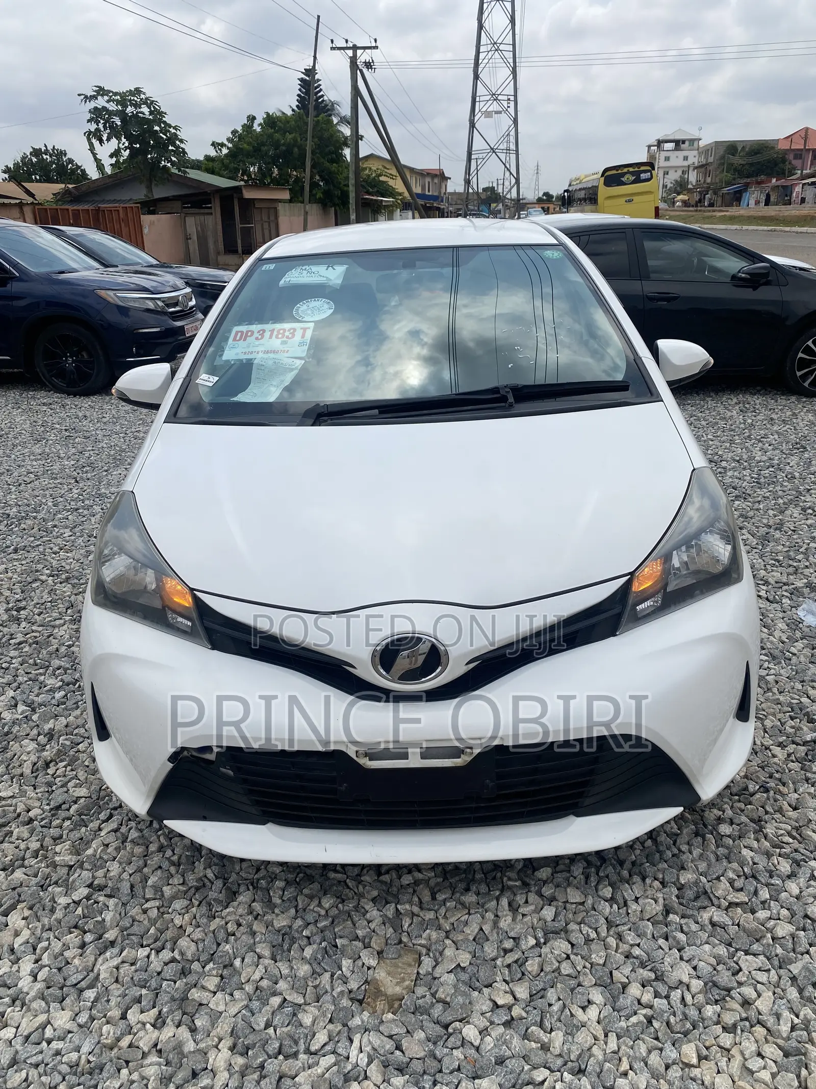 Toyota Vitz 1.3 AWD 5dr 2015 White