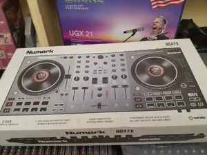 Numark NS4-FX