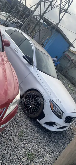 Mercedes-Benz C300 Luxury 4Matic Sedan AWD (2.0L 4cyl 7A) 2016 White