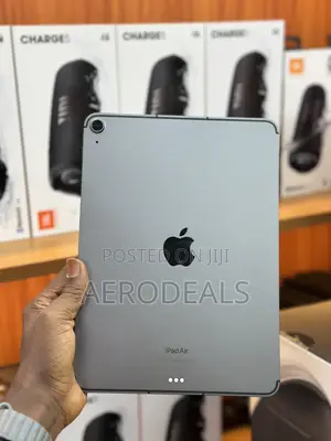 Apple iPad Air (2022) 64 GB Gray