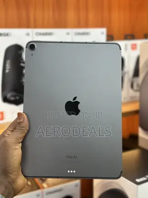 Apple iPad Air (2022) 64 GB Gray