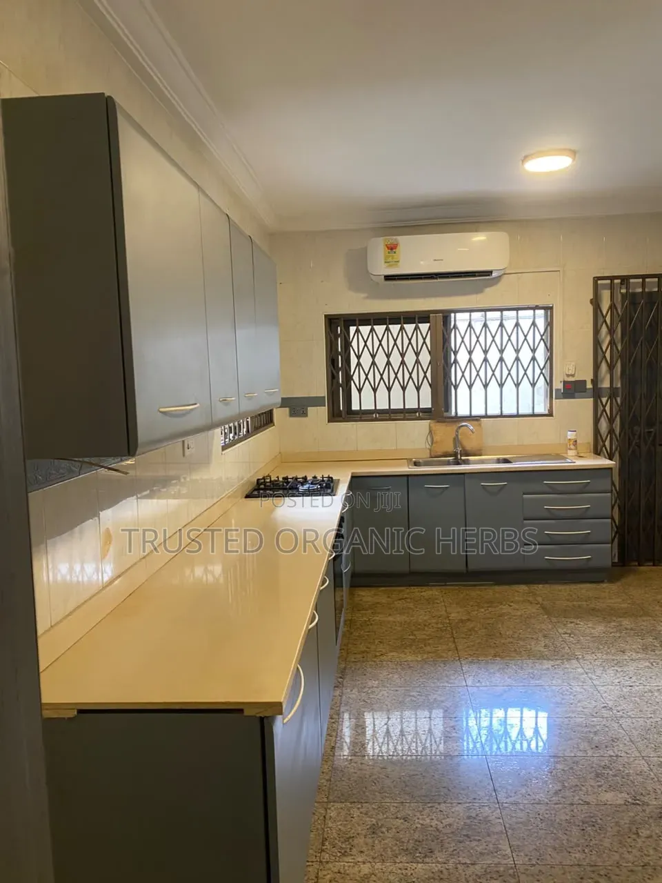 4bdrm House in Prime Estate Deals, Airport Residential Area for rent