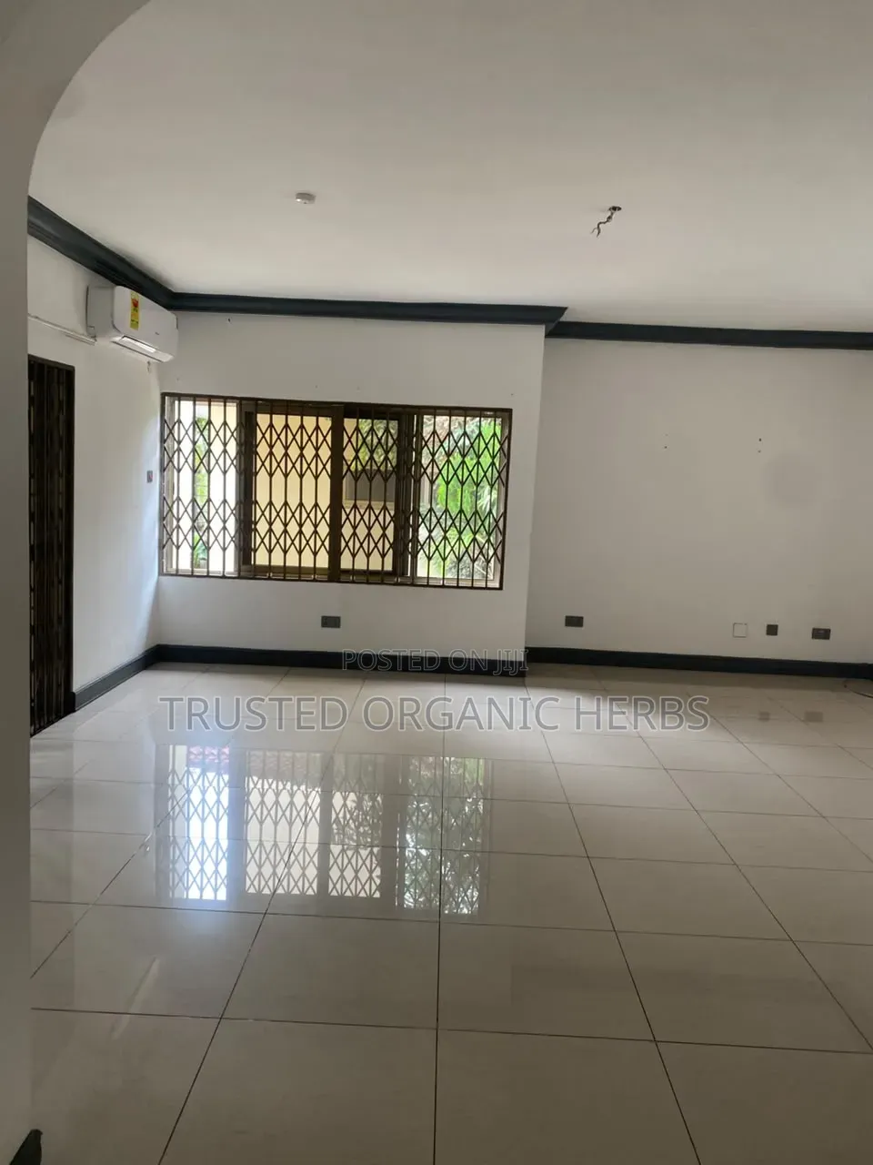 4bdrm House in Prime Estate Deals, Airport Residential Area for rent