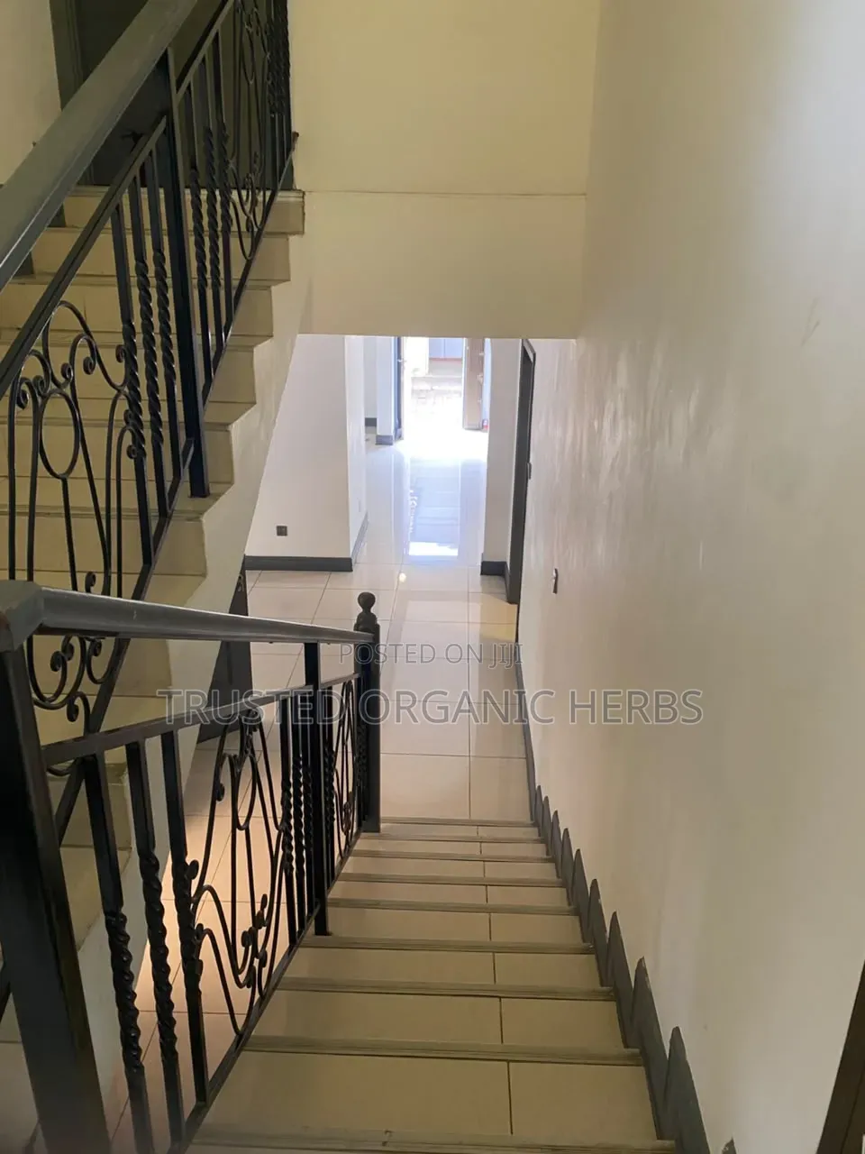 4bdrm House in Prime Estate Deals, Airport Residential Area for rent
