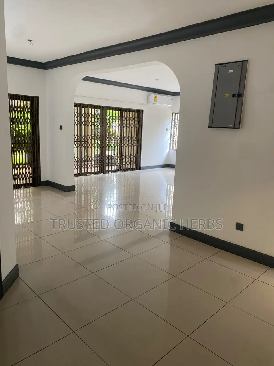 4bdrm House in Prime Estate Deals, Airport Residential Area for rent
