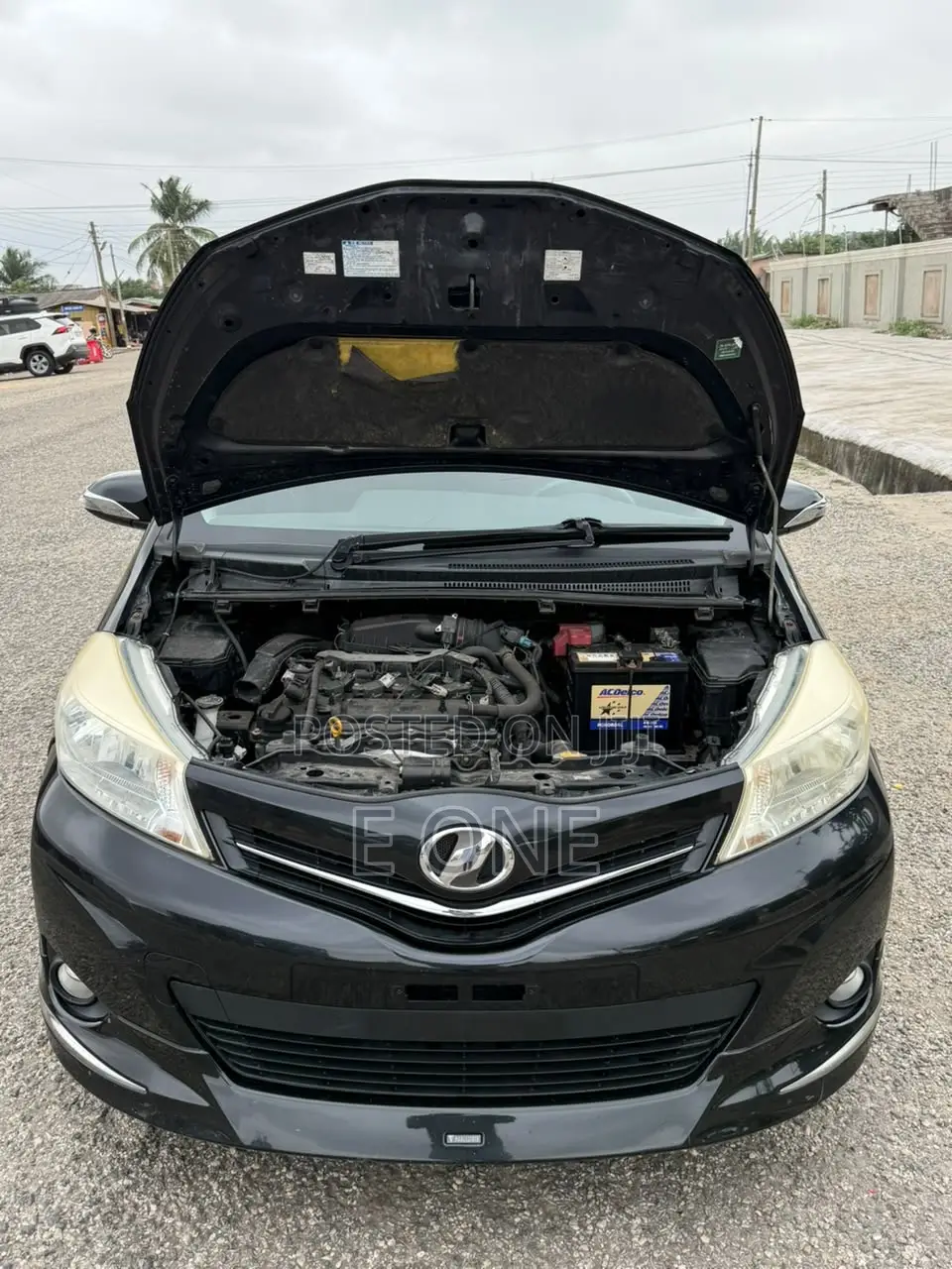 Toyota Vitz 2012 Black